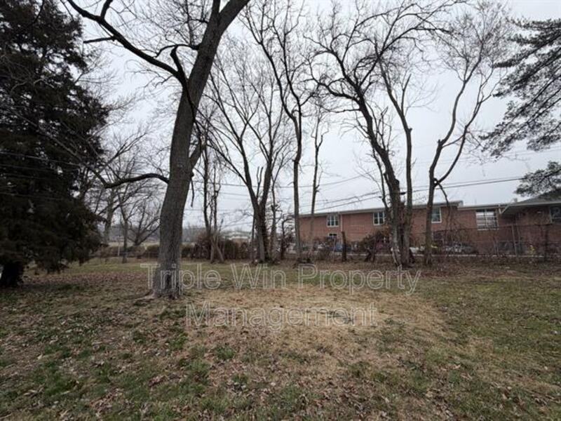 520 Hentschel Pl - Photo 7 of 33