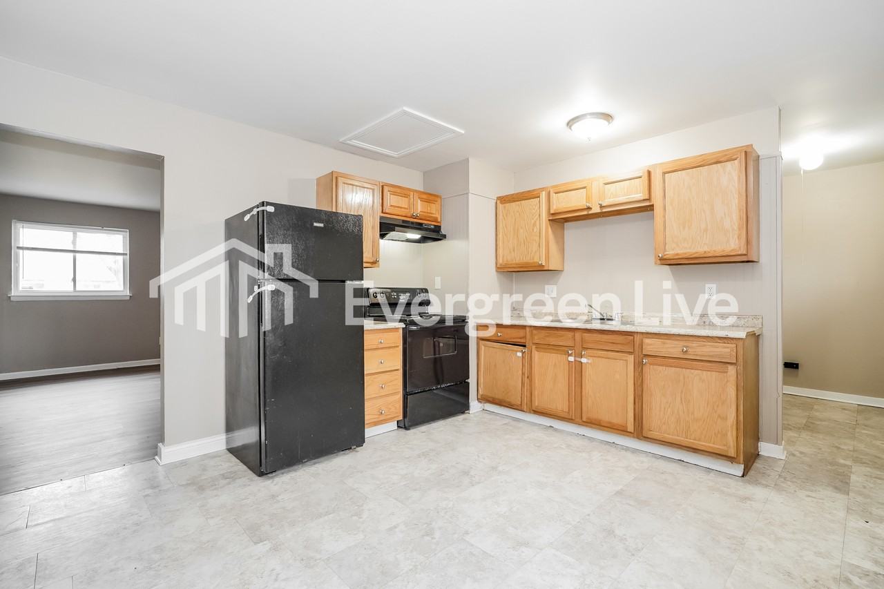 1313 Yolanda Dr - Photo 7 of 15