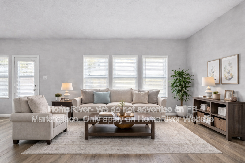 712 S Maple St #3 - Photo 2 of 23