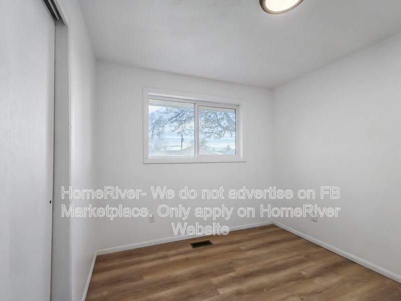 4123 E Fairview Ave - Photo 5 of 18