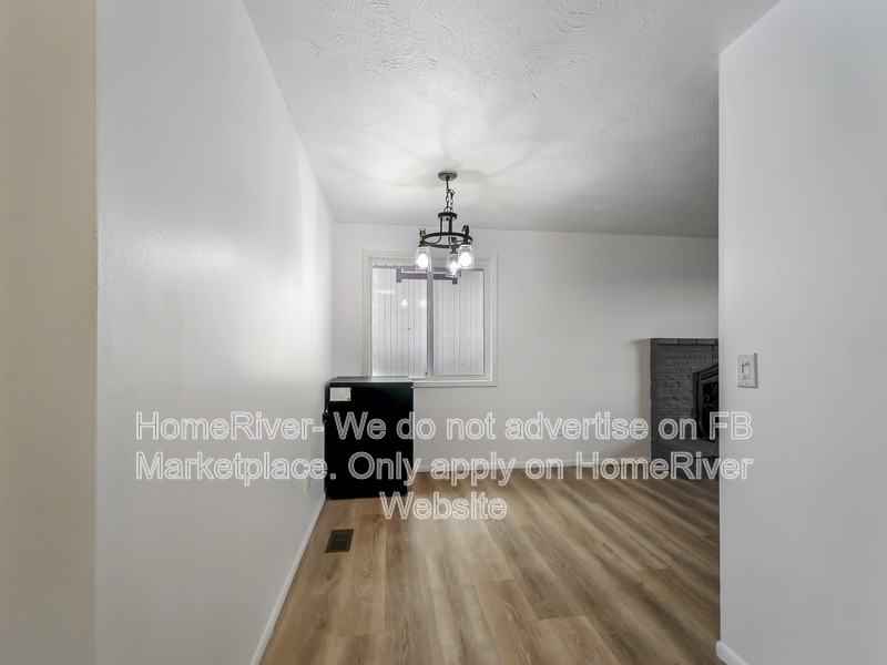 4123 E Fairview Ave - Photo 7 of 18