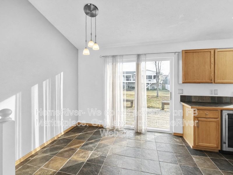 1418 E Grassland Ct - Photo 5 of 19