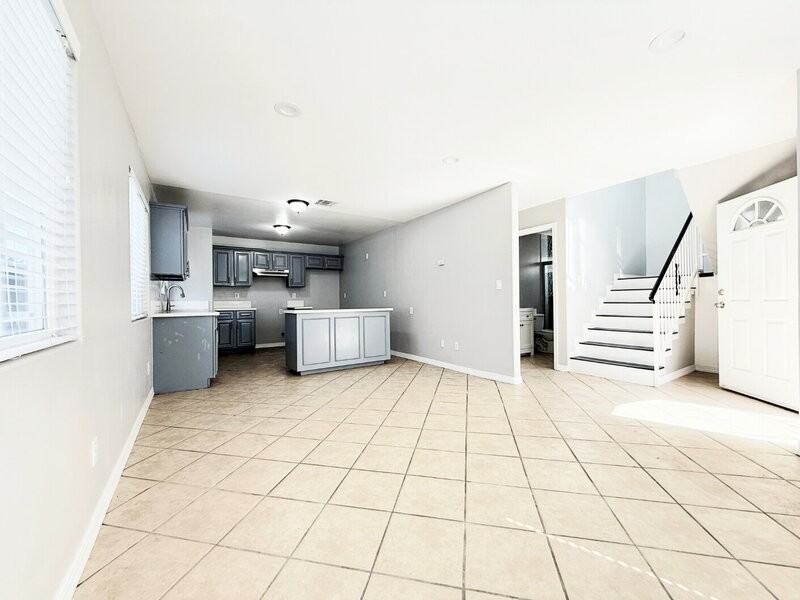 205 E 57th St - Photo 5 of 27