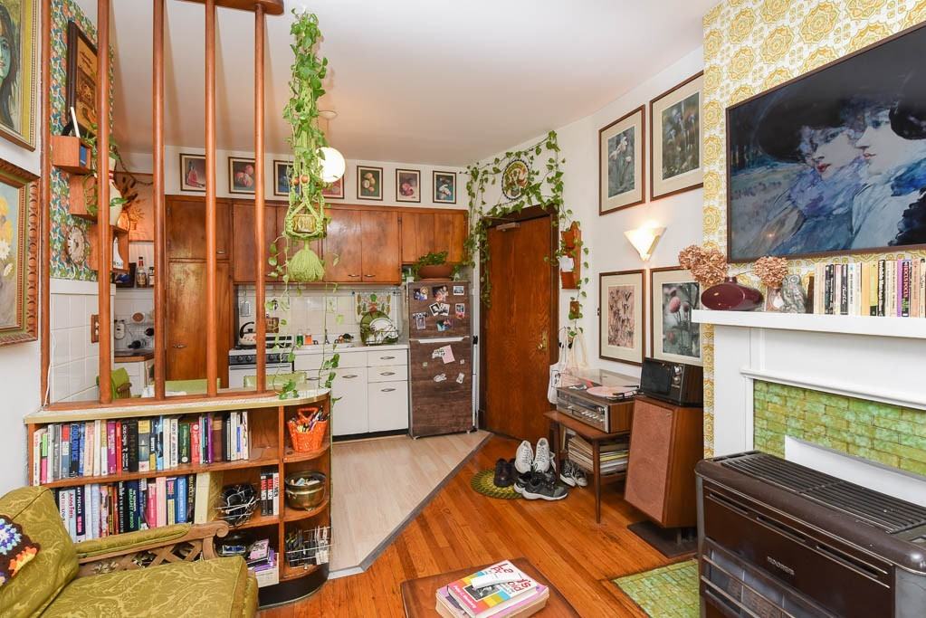 2819 W Shakespeare Ave #2F - Photo 6 of 20