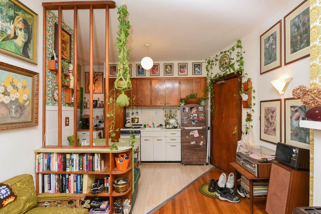 2819 W Shakespeare Ave #2F - Photo 7 of 20