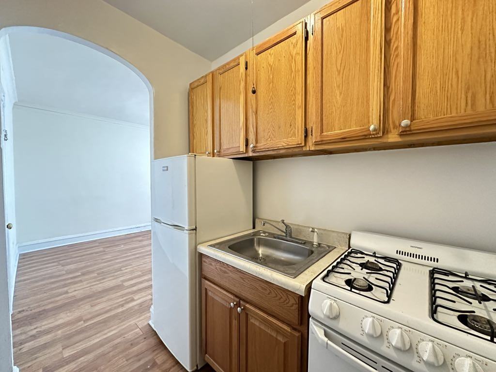2536 N Sawyer Ave #205 - Photo 4 of 21