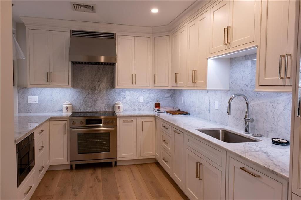 10 Brown And Howard Wharf ##104 - Photo 5 of 11