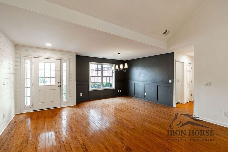 281 Hampton Park Dr - Photo 3 of 33