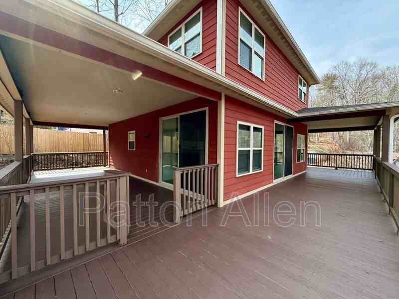 22 Bassett Rd - Photo 3 of 37