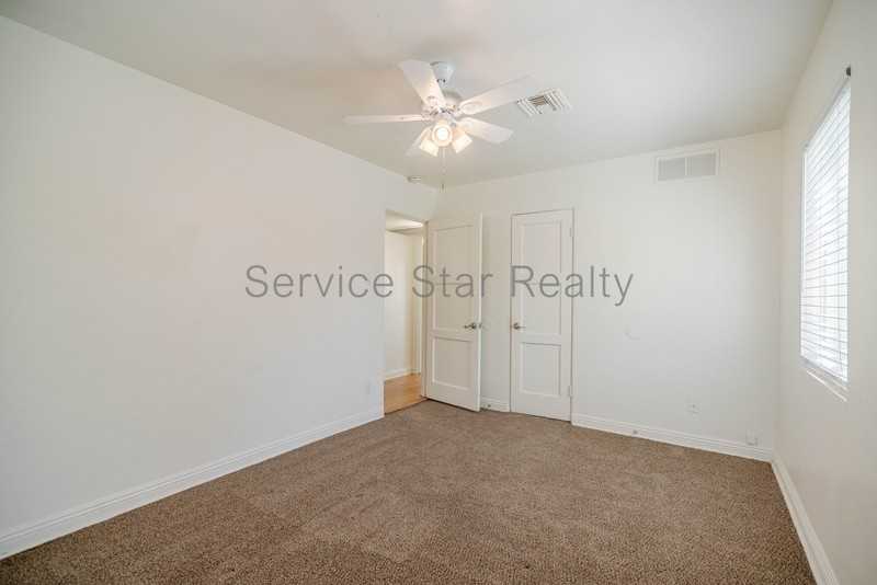 1114 E Oregon Ave - Photo 7 of 23