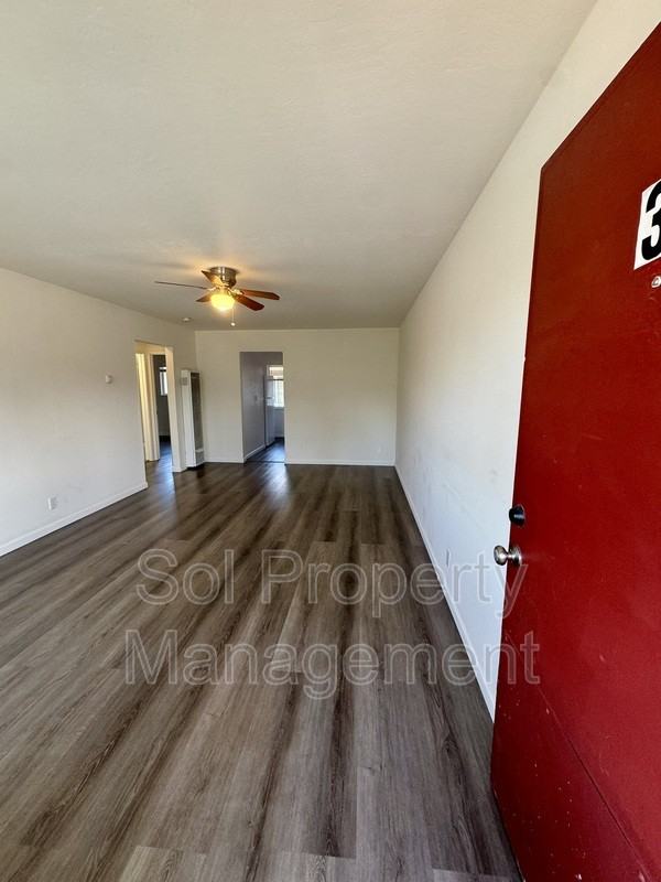 1053 W Hamilton Ave - Photo 2 of 18