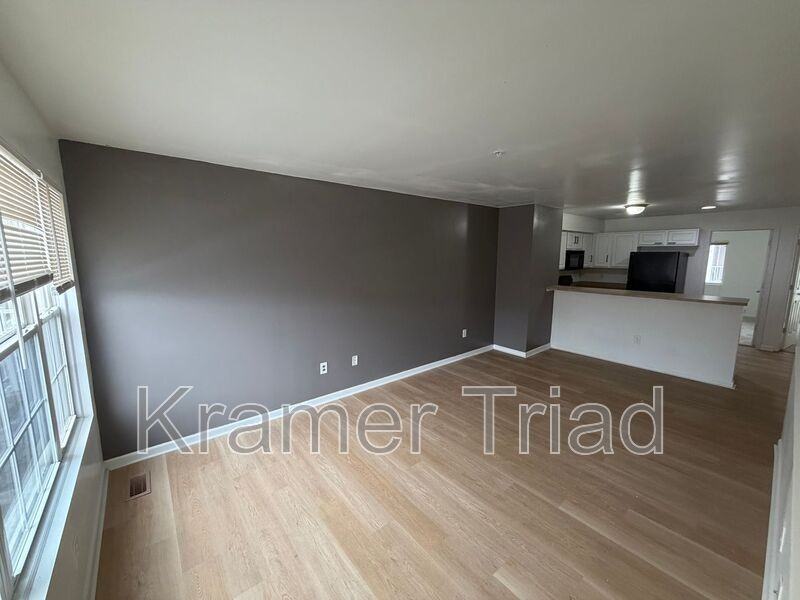 1152 Faulkner #5 - Photo 2 of 22