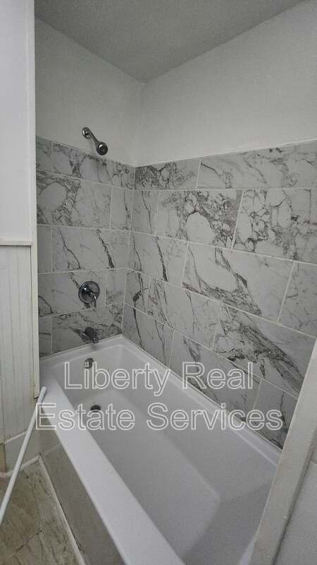 826 E Duffy St #A - Photo 2 of 6