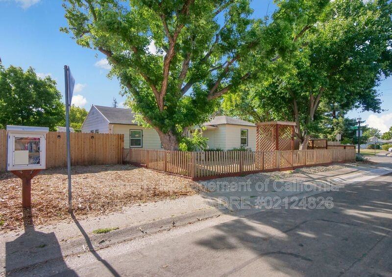 4741 60th St - Photo 2 of 40