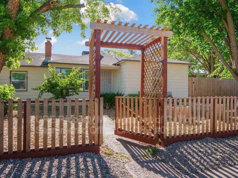 4741 60th St - Photo 7 of 40