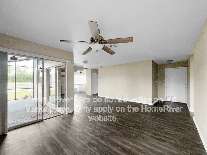 454 Ball Ct - Photo 4 of 21