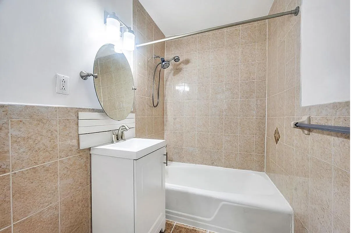 3123 Bailey Ave #DAA - Photo 3 of 5