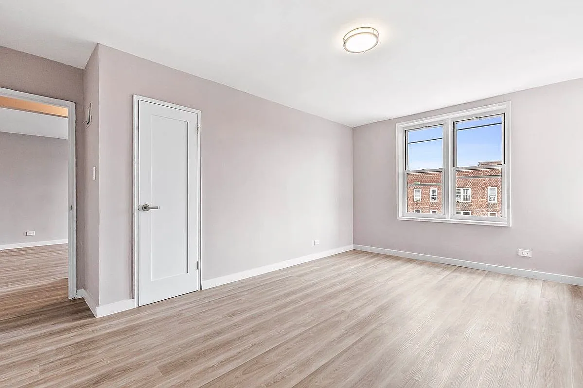 9010 34th Ave #FB - Photo 4 of 5