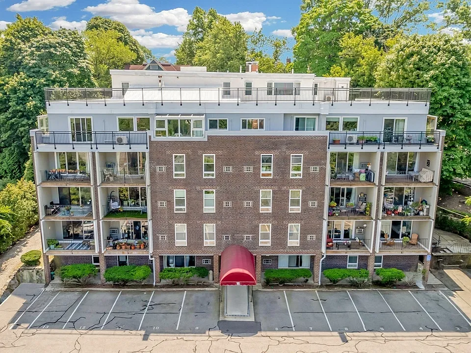 16 Addington Rd #35 - Photo 2 of 7