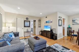 1124 N Louise St - Photo 1 of 1