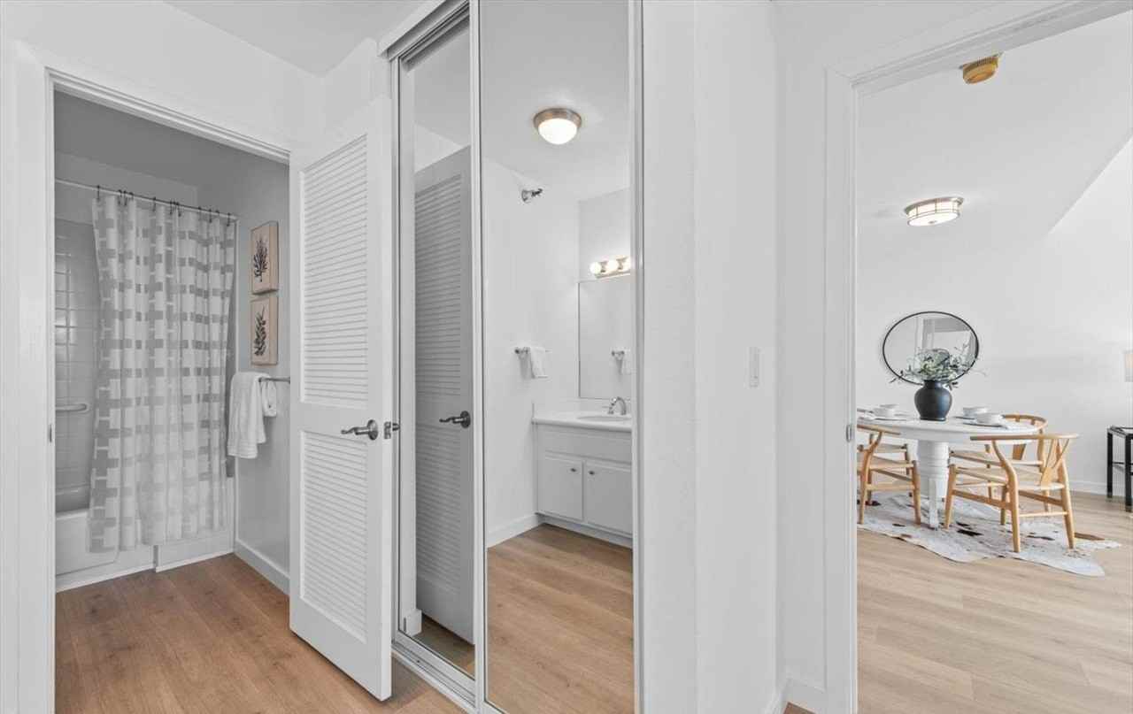 1205 Melville Sq - Photo 4 of 4