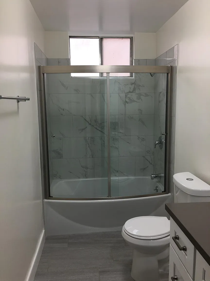 5250 Zelzah Ave - Photo 4 of 9