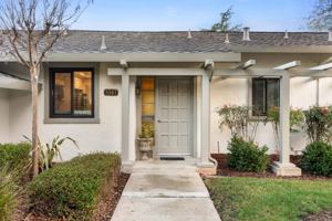 featured image of 5567 Cribari Cir