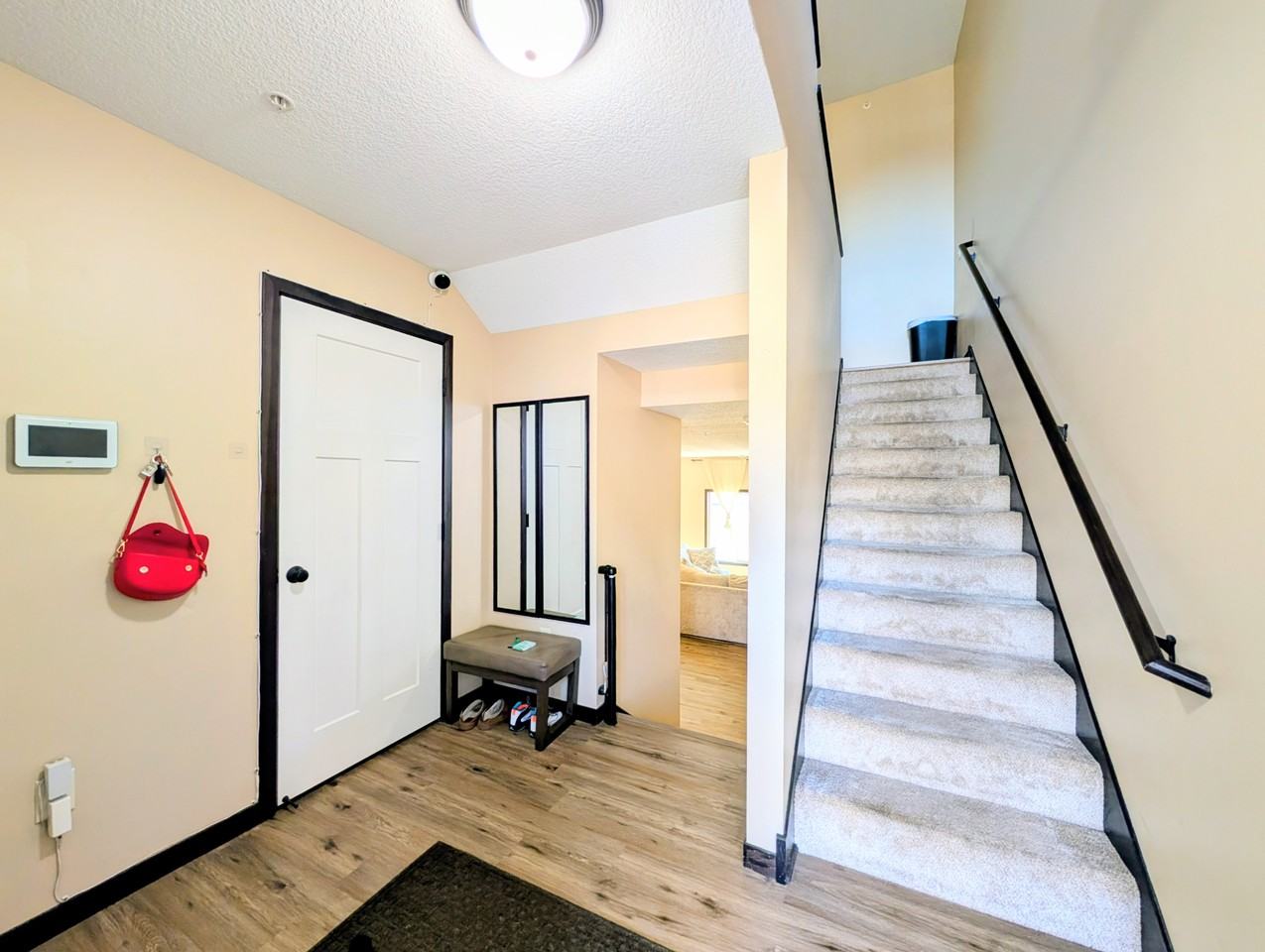 5286 Greenwood Dr - Photo 3 of 18