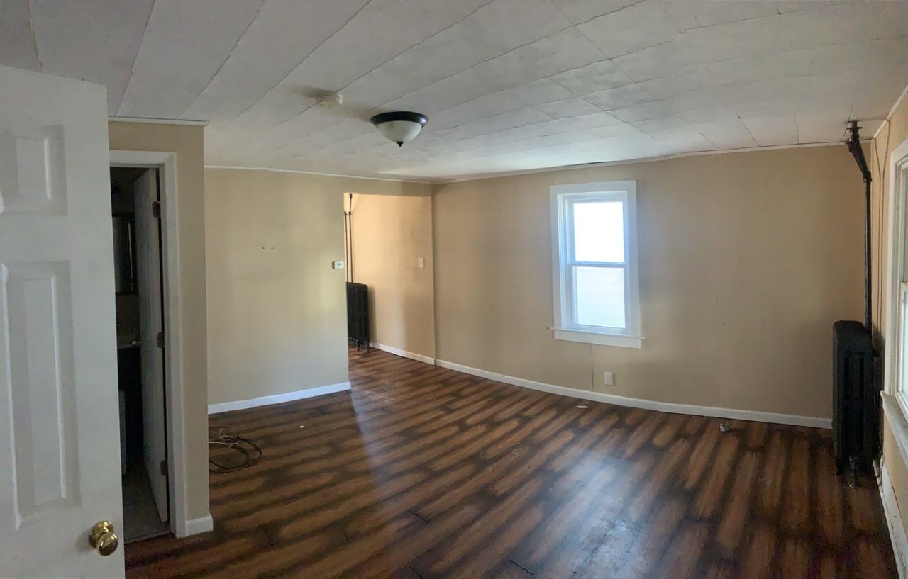 418 Cedar St - Photo 7 of 35