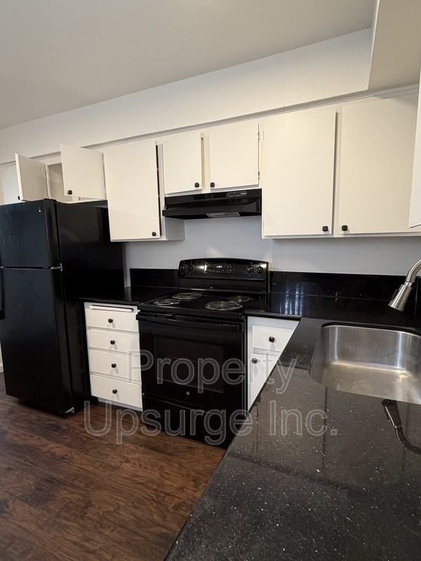 330 Bird St #15 - Photo 3 of 28