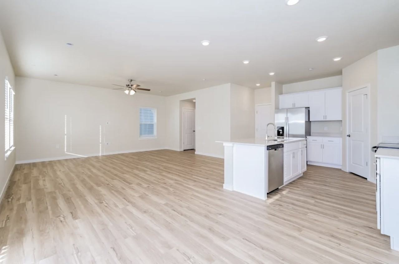 19059 E 94th Pl - Photo 4 of 10