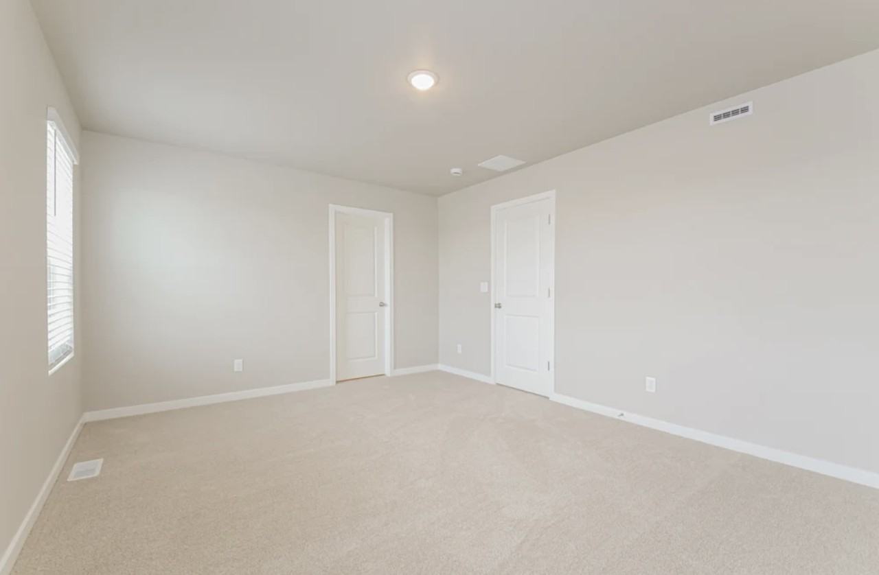 7405 Green River Ave - Photo 6 of 9