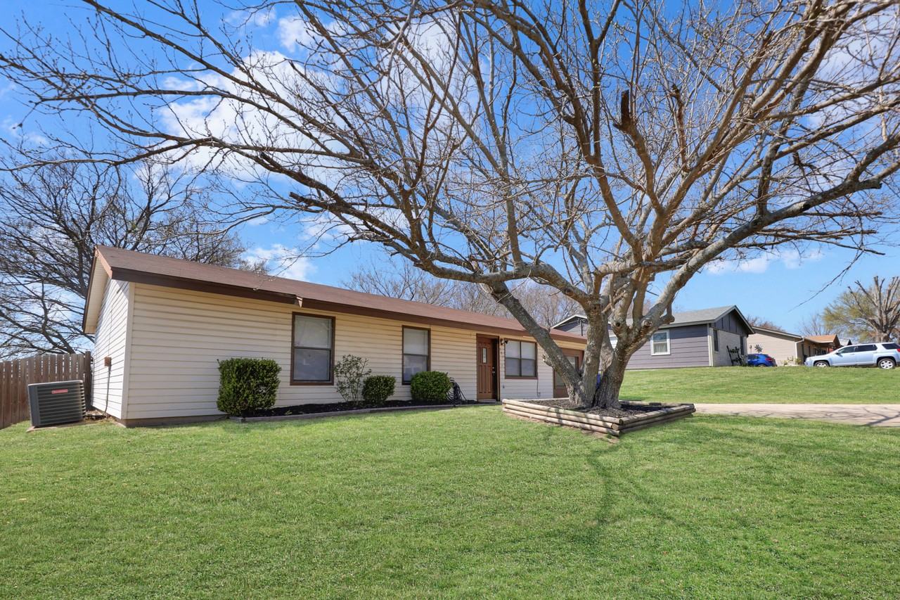 507 Traci Dr - Photo 3 of 18