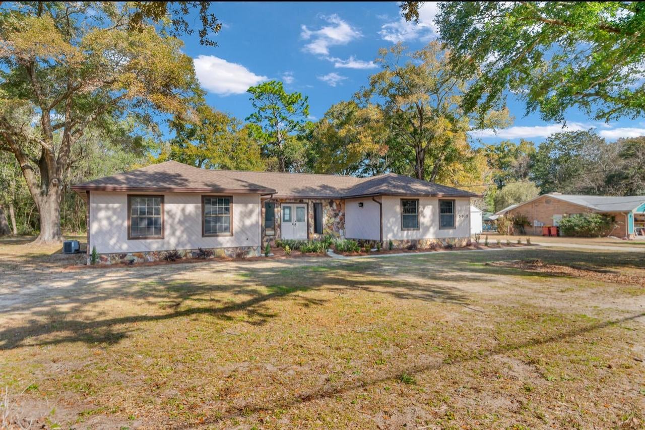 5912 Pamela Dr - Photo 3 of 45