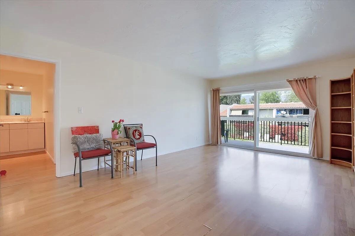 5510 Armitos Ave #6 - Photo 2 of 13