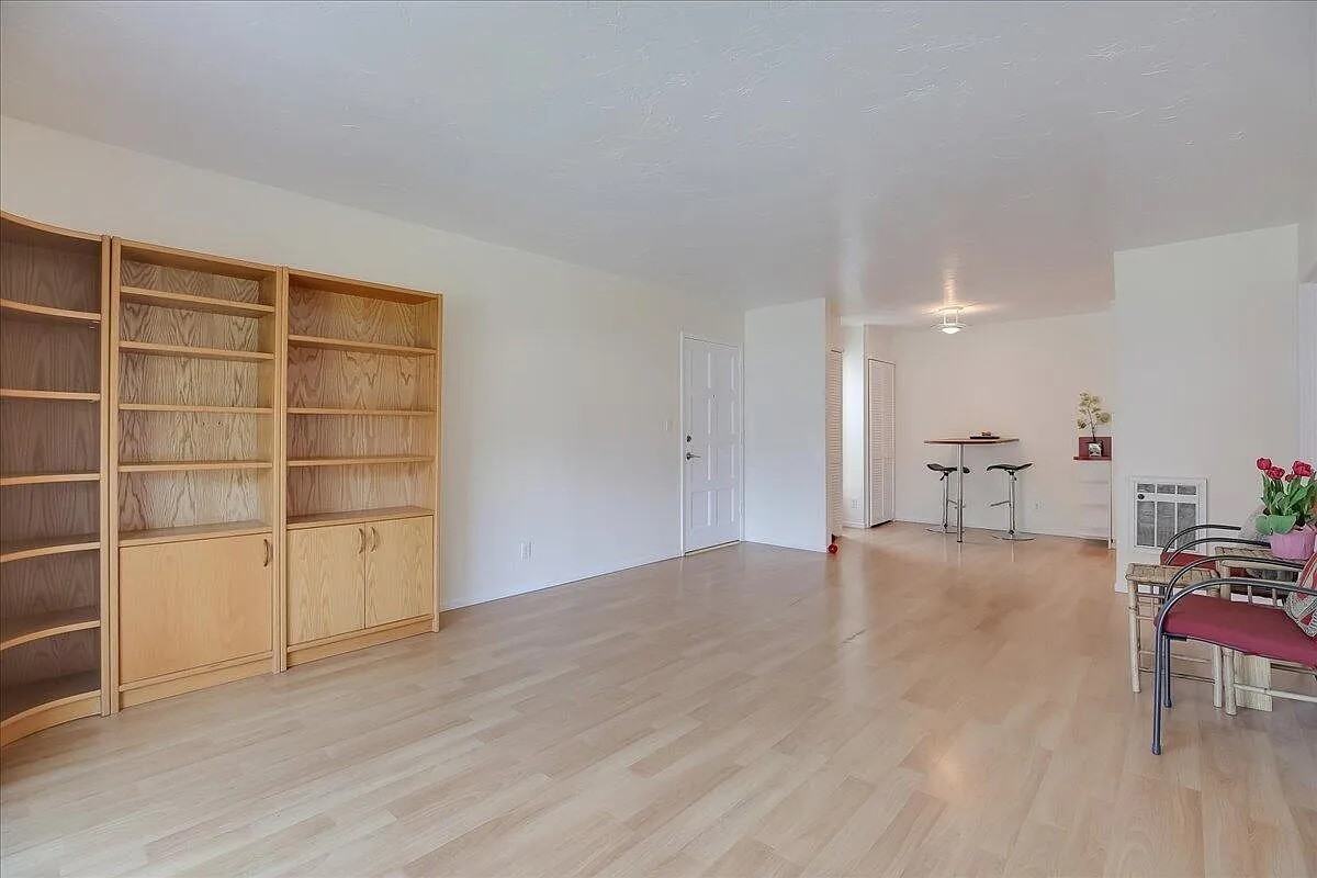 5510 Armitos Ave #6 - Photo 4 of 13