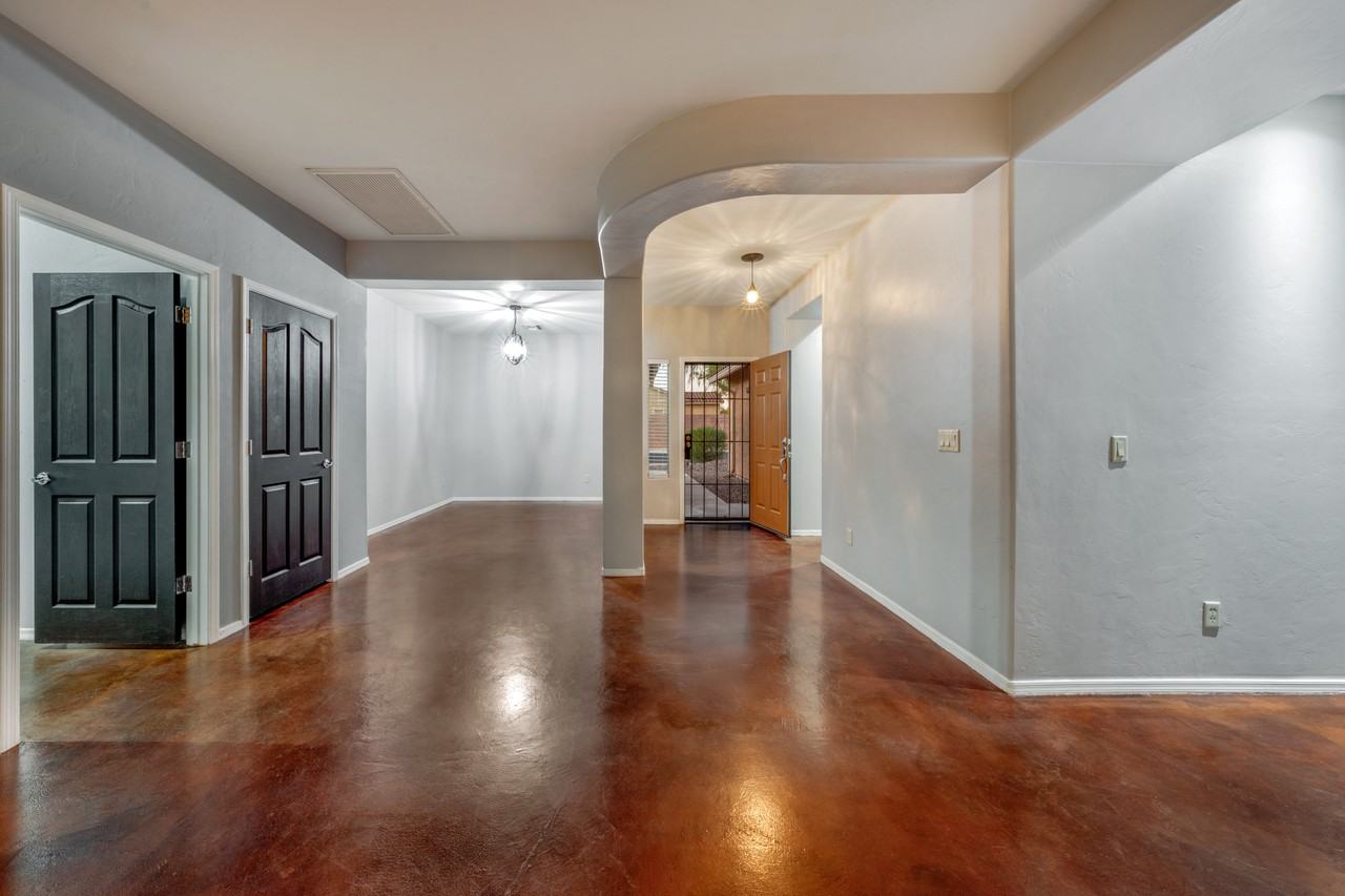 1419 W Red Creek Dr - Photo 2 of 34