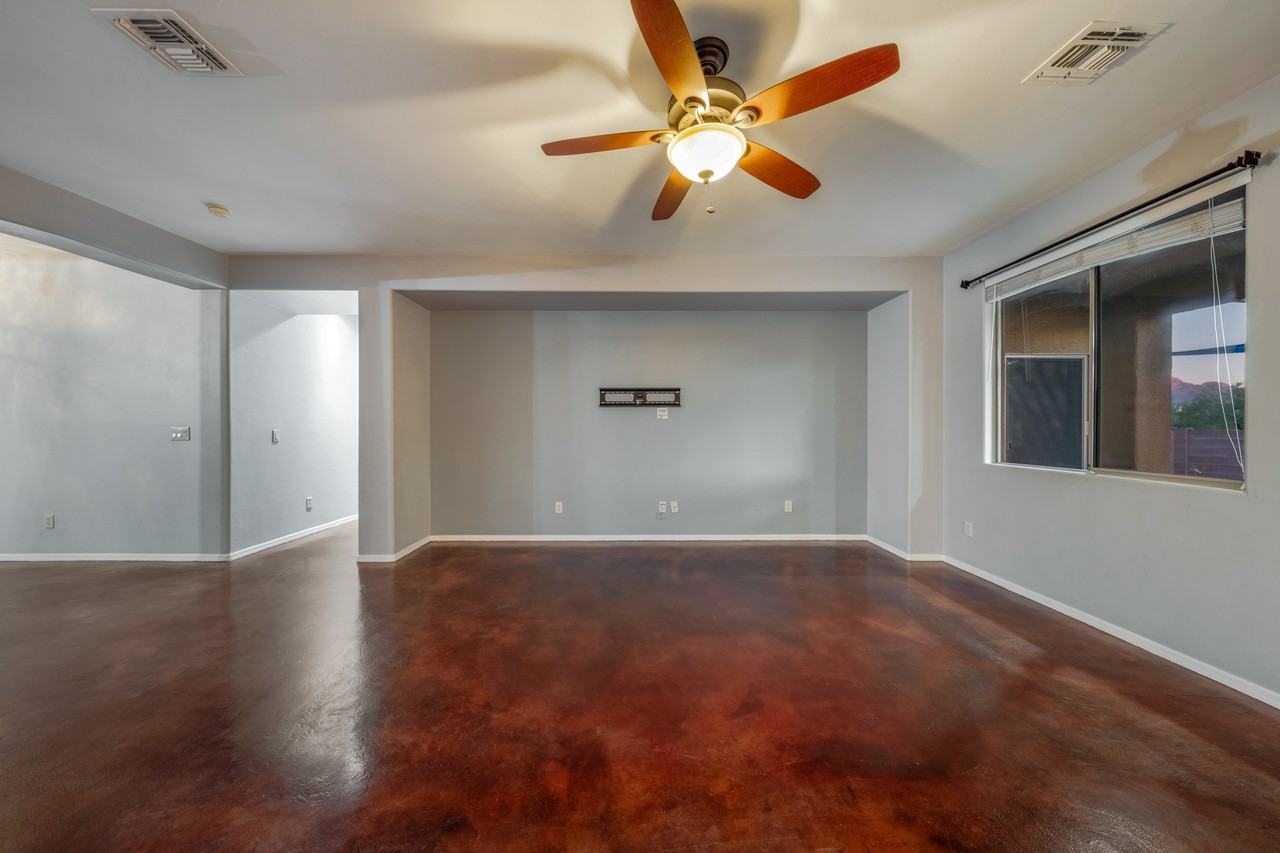 1419 W Red Creek Dr - Photo 3 of 34