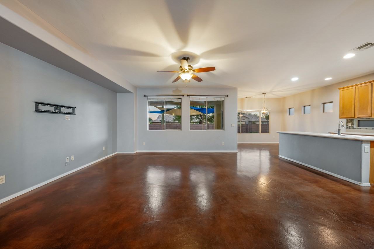 1419 W Red Creek Dr - Photo 6 of 34