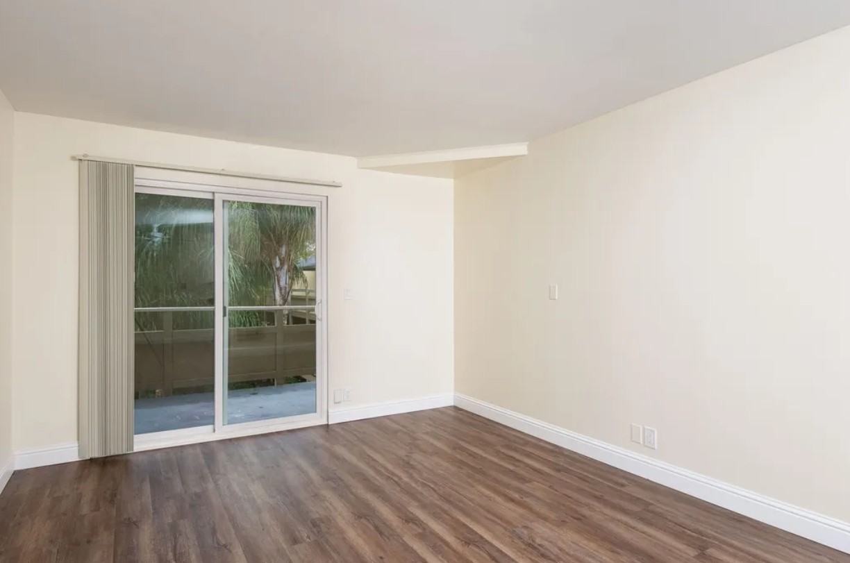 16079 Ashland Ave - Photo 6 of 12