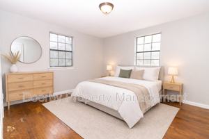 featured image of 3302 Pinewood Ave #4