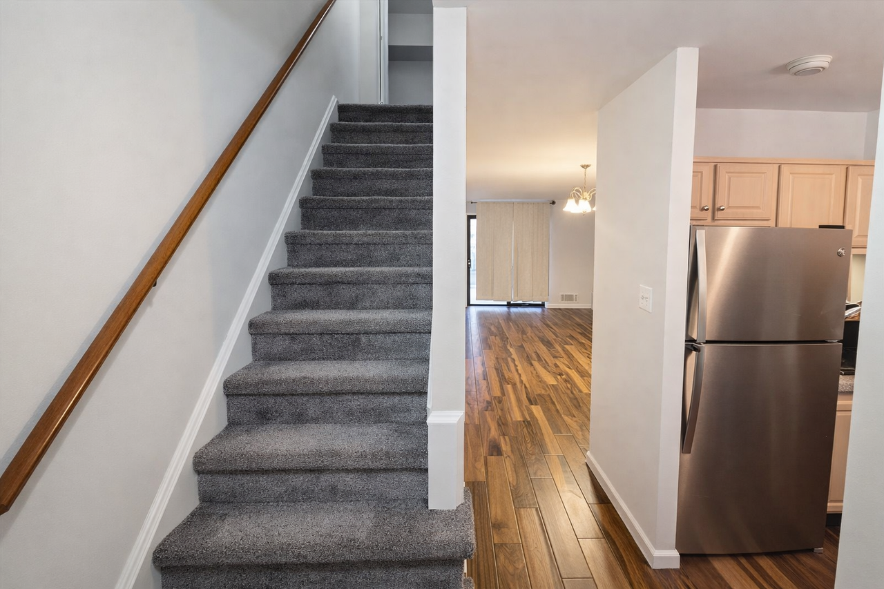 11104 Snug Haven Ln - Photo 2 of 13