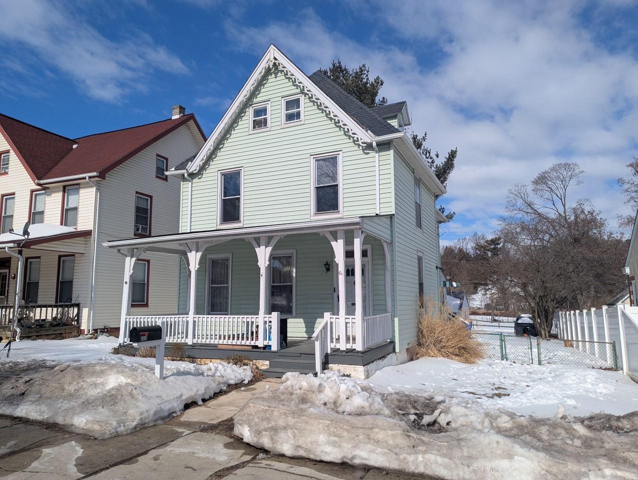 609 W 1st Ave - Photo 2 of 21