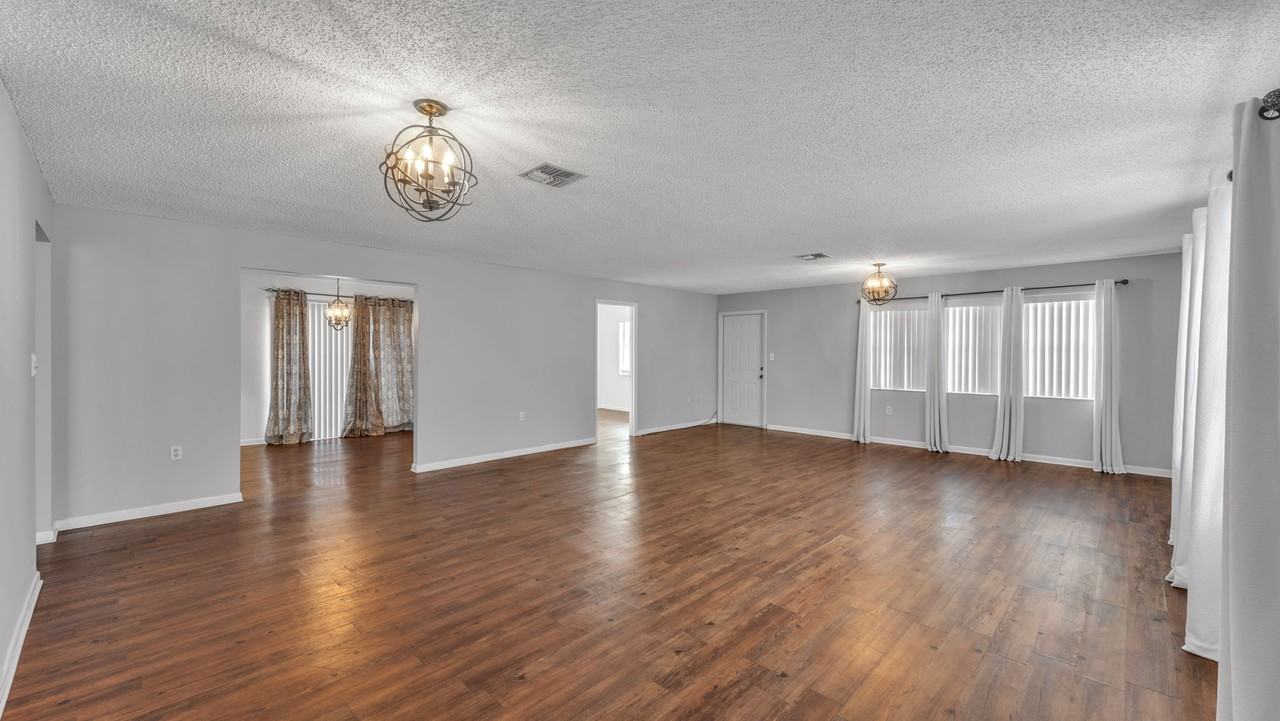 553 Villa Vista Blvd - Photo 6 of 25