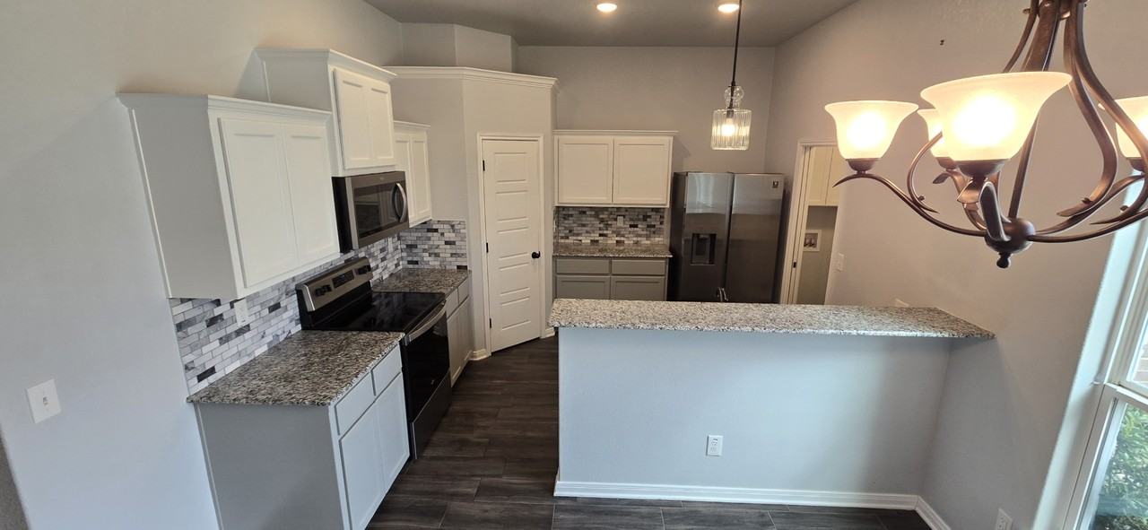 5207 Primavera Ln - Photo 5 of 31