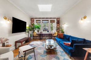 featured image of 550 Centre St #15