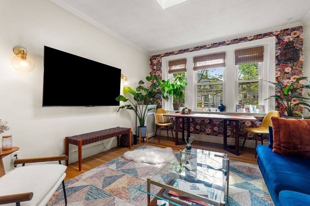 550 Centre St #15 - Photo 3 of 17