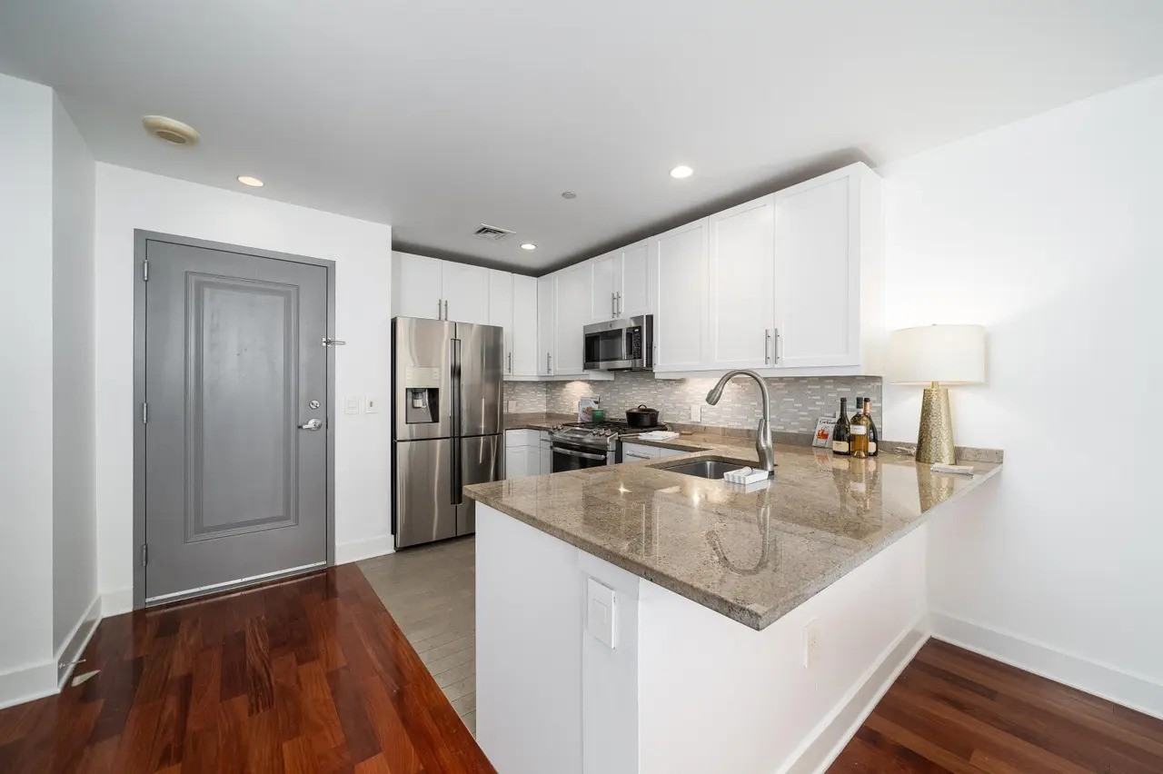 201 Marin Blvd #1202 - Photo 7 of 29