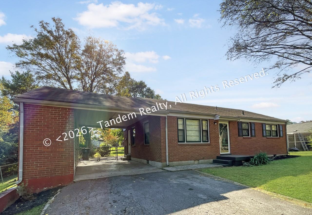 3004 Mccampbell Ave - Photo 2 of 15