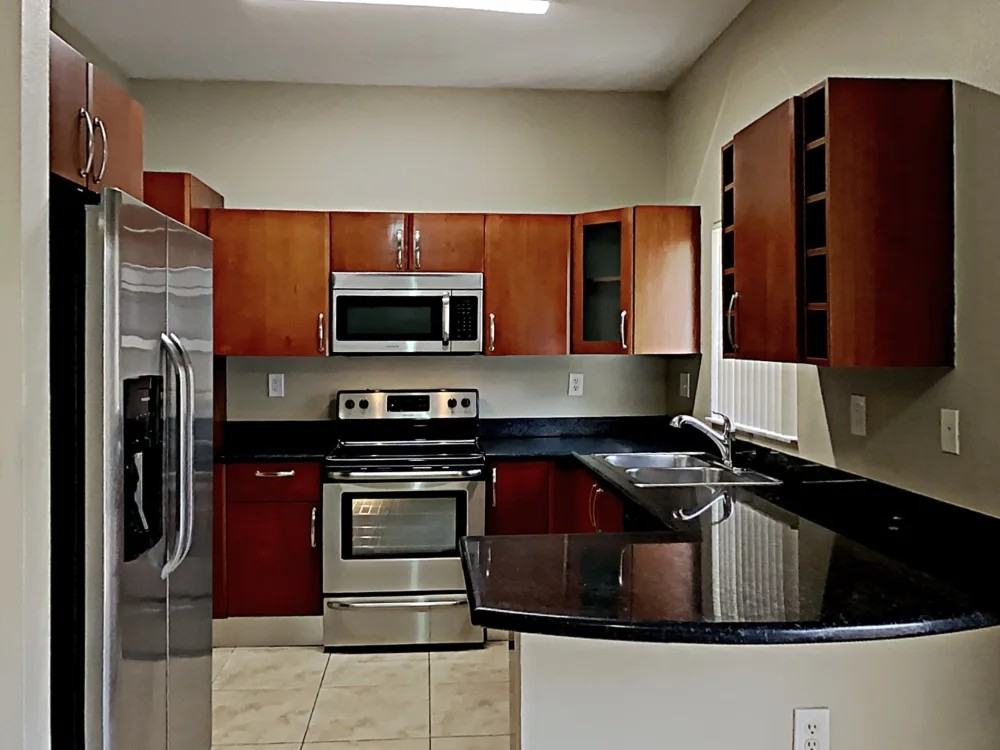 7477 Nw 180th St - Photo 6 of 14